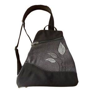 Jak’s pret-a-oser floral black and gray backpack